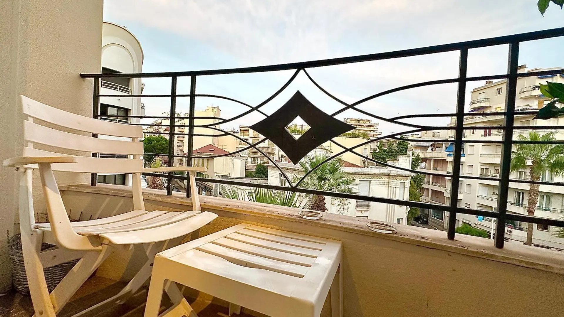 Apartment 3 Pieces 100M2 Balcon Centre Juan 2 Pas Des Plages Antibes